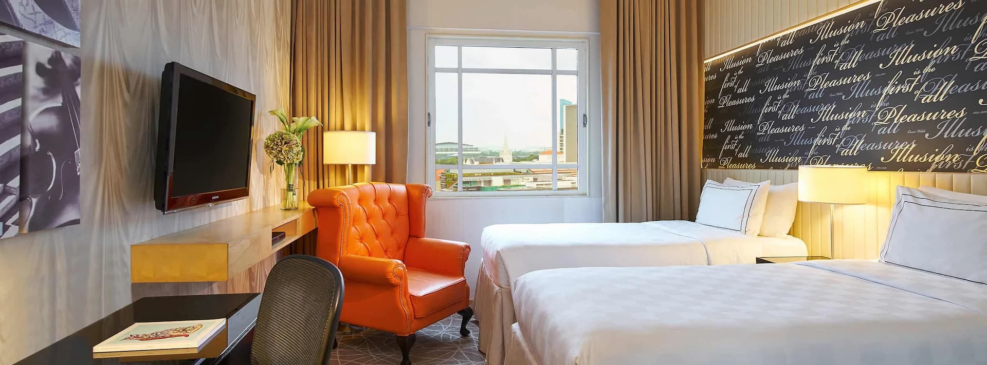 GUEST ROOMS AND FEATURES